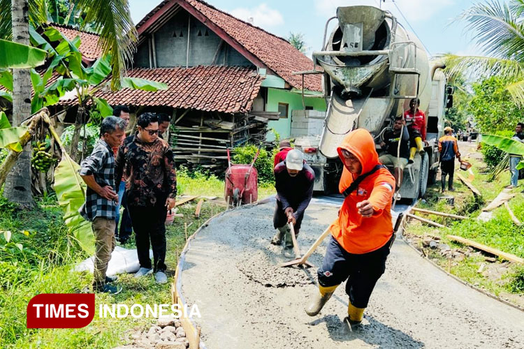 Tingkatkan Layanan Masyarakat, Pemdes Rejasari Banjar Genjot Infrastruktur Jalan