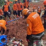 Tim Baznas RI Turun Gunung, Evakuasi Korban Longsor Cilacap