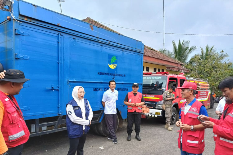Tanggap Darurat Longsor Situkung PMI Banjarnegara Terjunkan 80 Relawan