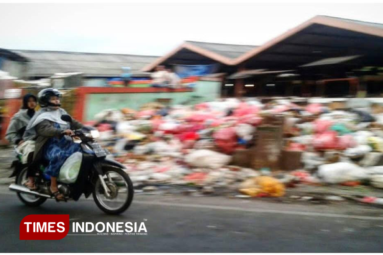 DLH Kabupaten Malang Sulap Sampah Jadi Bahan Bakar melalui Landfill Mining