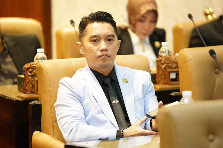 Komisi A DPRD Jatim Sahkan Nomenklatur Disbudparekraf, ini Penjelsannya