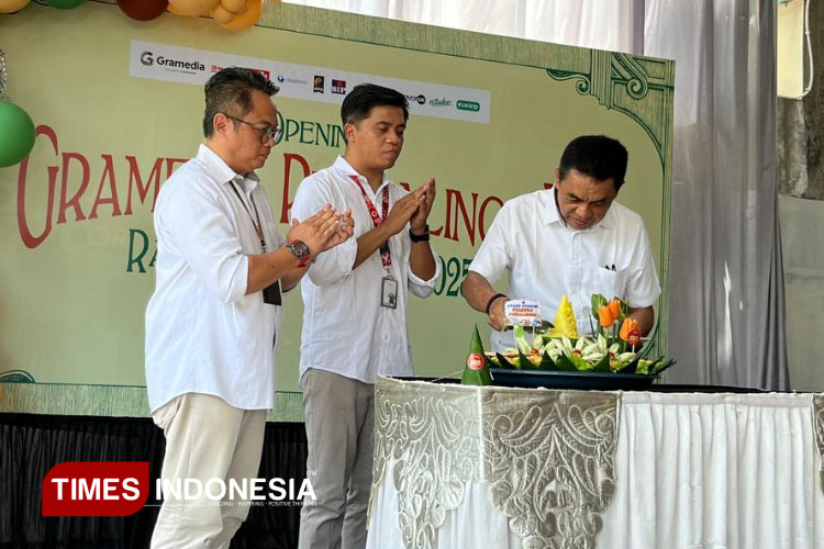 Gramedia Buka Toko Baru di Purbalingga Berkonsep Bookstore Coffee