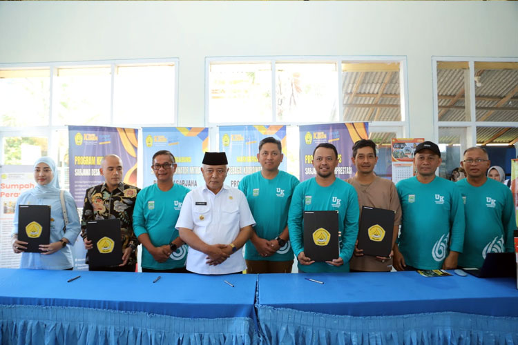 Cek Kesehatan Gratis di Universitas Kepanjen, Bupati Sanusi Resmikan UK Family Care