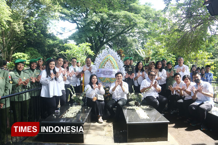 Komlekdam V Brawijaya Ziarah ke Makam Sesepuh, Kenang Pengabdian R. Soenardi