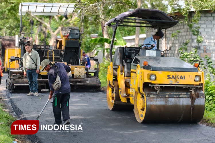 Perbaikan Jalan di Sidomulyo Diakselerasi, Petani Harapkan Mobilitas Ekonomi Lebih Lancar