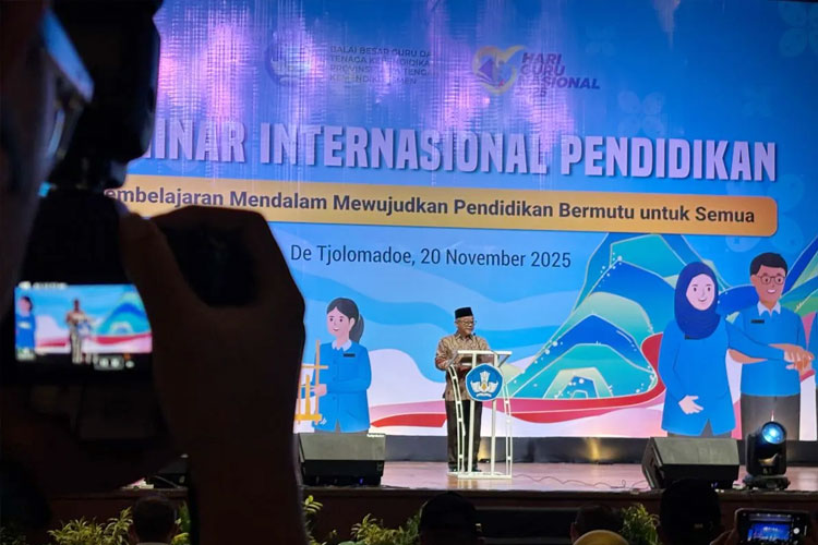 Mendikdasmen RI Tegaskan Deep Learning Bukan Kurikulum