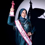 Raih Miss Hijab Indonesia Inspiratif 2025, Andini Zhafarina Ajak Percaya Potensi Diri