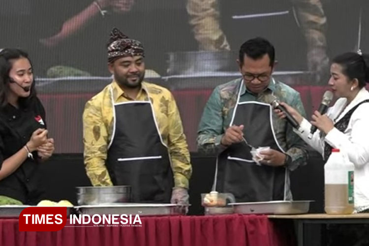 Wali Kota dan Wakil Wali Kota Batu Masak Bareng Chef Una di BSFF 2025