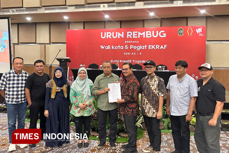 Forum-Urun-Rembug-bersama-Pegiat-Ekonomi-Kreatif.jpg