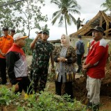 Usai Tinjau Longsor, Plt Bupati Ponorogo Pertimbangkan Relokasi Warga dari Zona Rawan Bencana