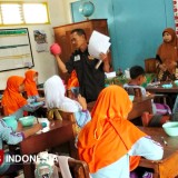 Melihat Kreativitas Para Siswa MI Muhammadiyah Tirtosari Magelang, Berkreasi di Atas Media Tanah Liat