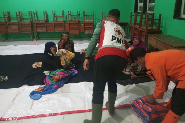 Tim Gabungan Darurat Erupsi Semeru Fokus Evaluasi dan Kebutuhan Ratusan Pengungsi