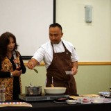 KJRI Perkenalkan Tempe ke Warga Seattle Lewat Demo Masak