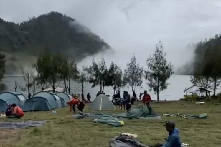 187 Pendaki Terjebak di Ranukumbolo, 66 Berhasil Dievakuasi