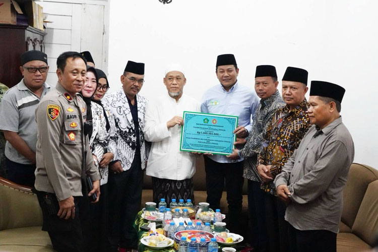 Didukung ASN dan Baznas, Bupati Sidoarjo Salurkan Bantuan Rp 1,385 Miliar untuk Pesantren Al Khoziny