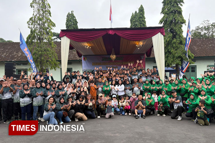 Kakomlekdam V Brawijaya Ajak Jalan Sehat Jadi Momen Semangat di Perayaan HUT ke-80 Hubdam