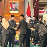 Gubernur Jatim Lantik 580 Pejabat Administrator dan Pengawas