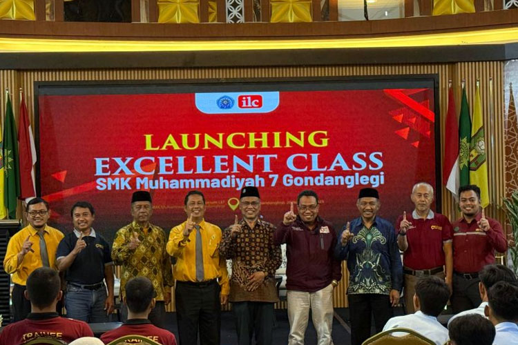 launching-Excellent-Class-Batch-a.jpg