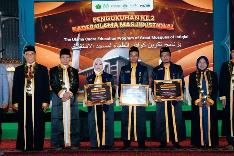 Kukuhkan Kader Ulama, Imam Besar Masjid Istiqlal: saatnya Meng-Indonesiakan Dunia