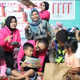 Ketua Umum Bhayangkari Kunjungi Korban Tanah Longsor Situkung Banjarnegara