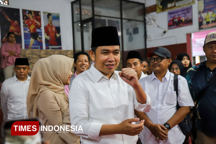 Dukung Mimpi Atlet Desa, Gus Fawait Resmikan Stadion PTM Anugerah Kencong Jember