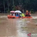Cuaca Ekstrem Landa Padang Pariaman, 2.000 Paket Makanan Siap Saji Didistribusikan untuk Korban