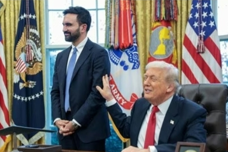 Setelah Saling Hina, Wali Kota New York Yakin Donald Trump Adalah Fasis dan Despot