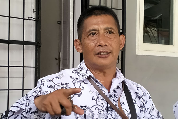 Mengabdi Tanpa Pamrih, Dedi Supriatna; Guru Sukwan SLB Tasikmalaya yang Ajarkan Arti Kemanusiaan