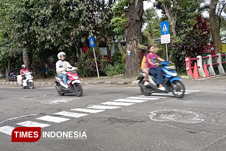 Jalan di Kabupaten Malang Ini Banyak Berlubang, Bakal Ditangani Kementerian PU