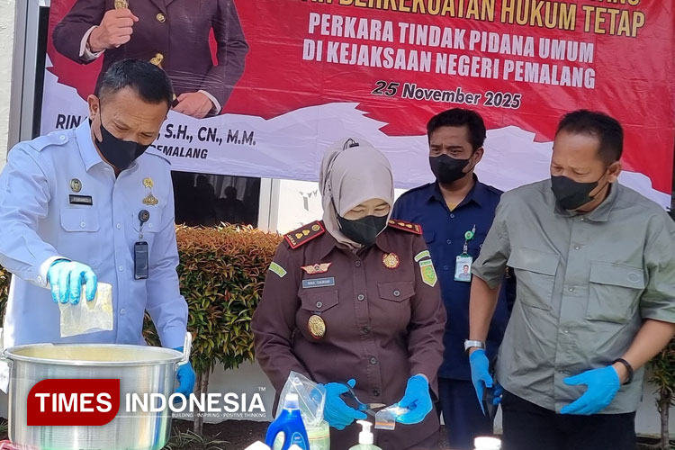 Pemusnahan Barang Bukti Oleh Kejaksaan, Dihadiri Karutan Pemalang