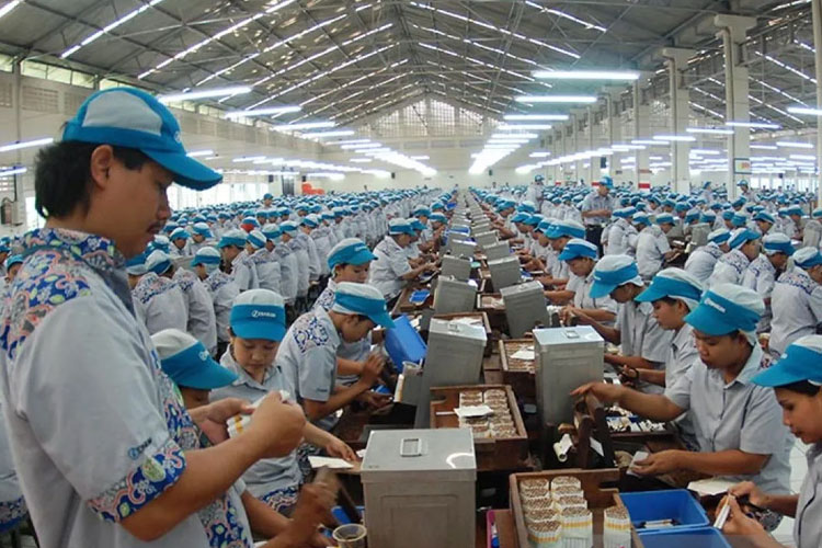 Penetapan UMP 2026 Mengacu pada Kinerja Ekonomi Kuartal III