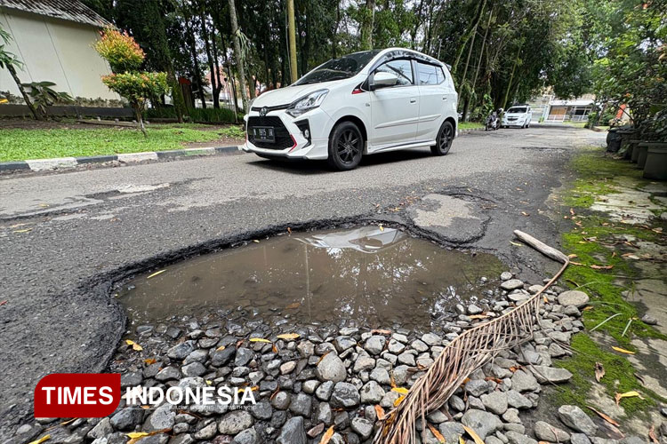 Jalan Rusak di Kota Malang Memprihatinkan, Pemkot Malang Terkendala Anggaran untuk Perbaikan