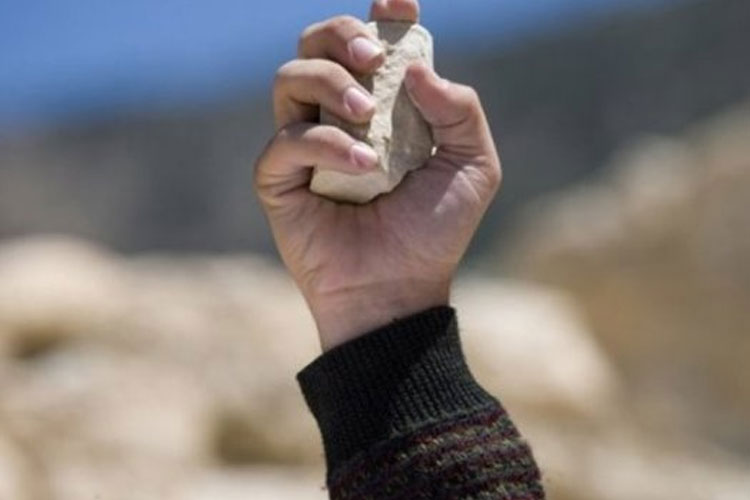 Turnamen Basket Memanas, Siswi SMA di Ciamis Jadi Korban Pelemparan Batu