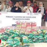 PMI Jember Salurkan Bantuan untuk Korban Erupsi Gunung Semeru