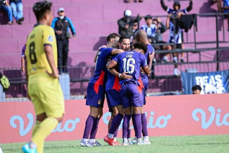Persik Bekuk Semen Padang, Raih Kemenangan di Laga Terakhir Bersama Ong Kim Swee