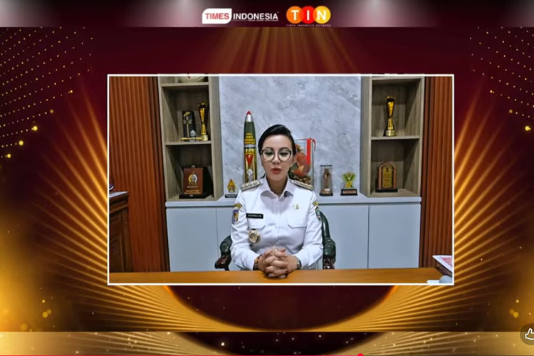 Diganjar Penghargaan Prestisius ATI 2025, Bupati Karolin: Saya Dedikasikan untuk Seluruh Perempuan di Landak