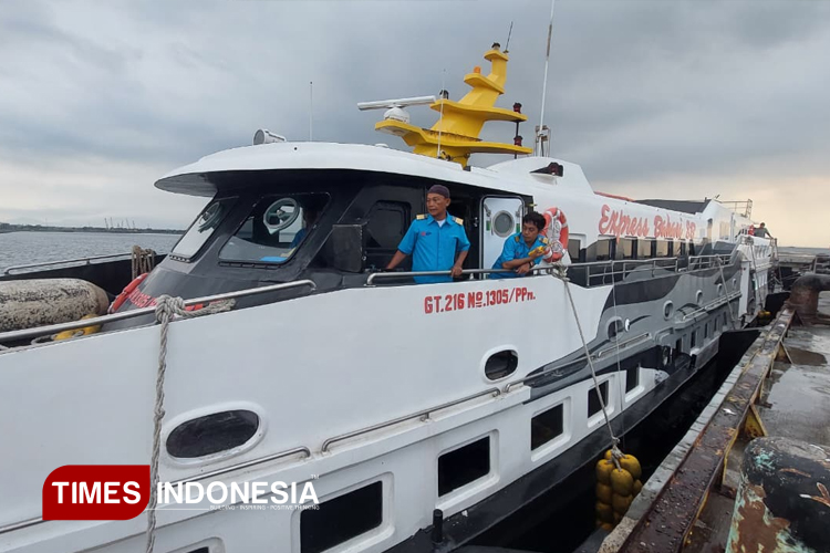 Warga Probolinggo Kini Bisa Jelajah Gili Ketapang dan Madura dengan Kapal Express Bahari 8b