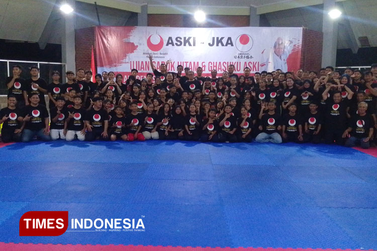 Akademi-Seni-beladiri-Karate-Indonesia-2.jpg