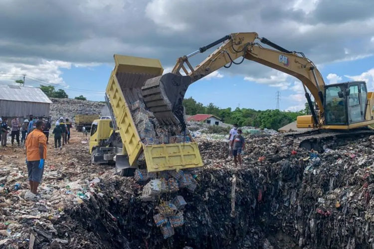 Gara-gara Tak Penuhi Standar Sanitasi, Balai Karantina NTT Musnahkan 9,4 Ton Telur Senilai Rp300 Juta