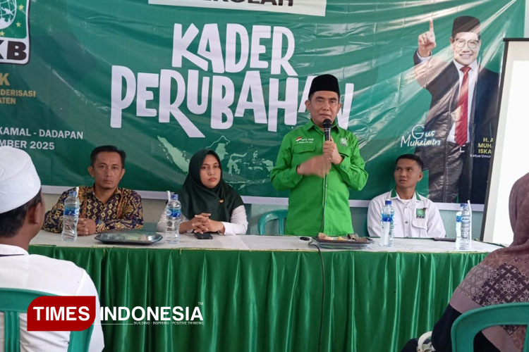 Legislator PKB Beri Edukasi Politik pada Milenial di Bondowoso