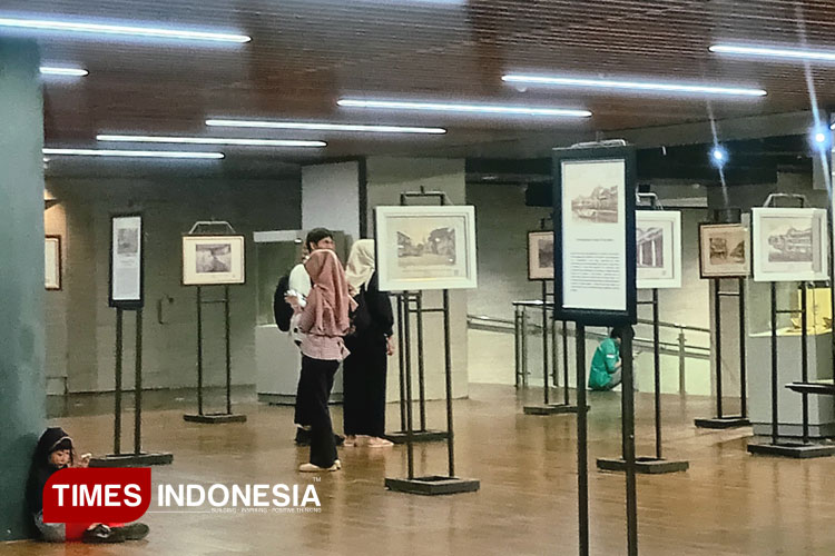 Pameran Arsip “Soerabaia Meradjoet Asa” Hadirkan Aktivitas Surabaya Tempo Dulu