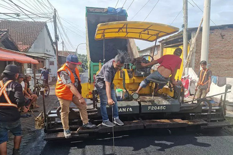 Pemkab Pasuruan Alokasikan Rp 80 M dari DBHCHT Perbaiki 33 Titik Infrastuktur Ruas Jalan