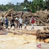 Pencarian Korban Hilang Dipercepat, BNPB Kerahkan Helikopter dan Kapal TNI untuk Bantu Daerah Terisolasi Sumut