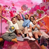 Keseruan Baru di Jawa Timur Park 1, Metaverse Glass Theaater