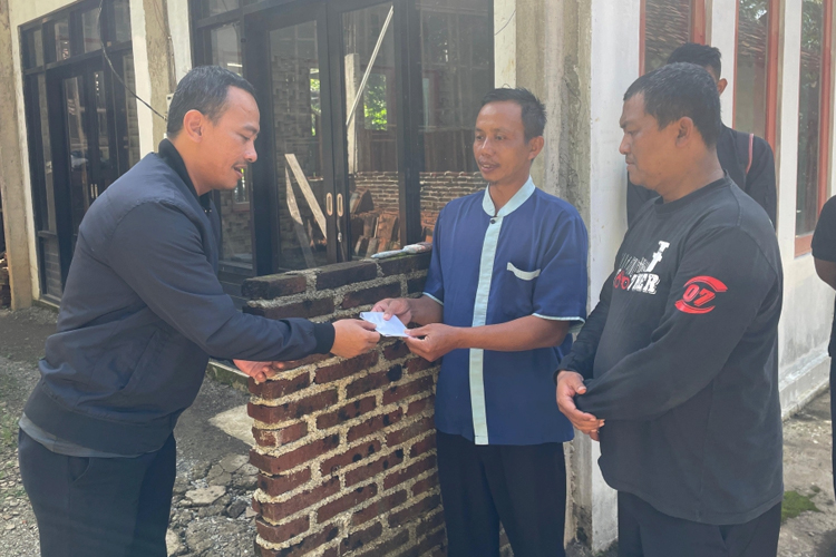 Peringati Hari Bhakti Kemenimipas, Rutan Banjarnegara Bantu Pembangunan Masjid