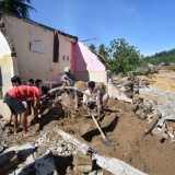 Banjir Padang Rusak Infrastruktur Rp202,8 Miliar, Enam Jembatan Terdampak