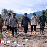 Dampingi Wamendagri Bima Arya, Bupati Solok Turun Langsung ke Lokasi Banjir