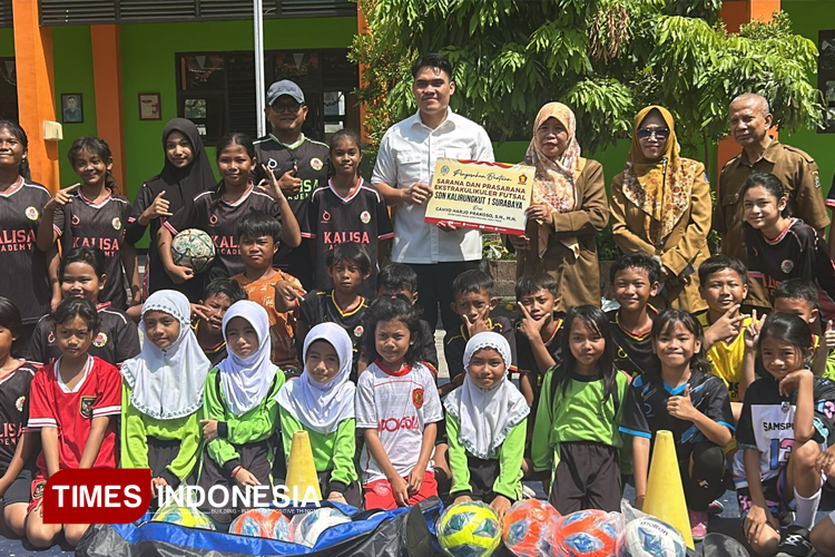 DPRD Jatim Serahkan Bantuan Sarpras Futsal, Angin Segar Pembinaan Atlet Muda Potensial