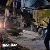 Kasat Reskrim Solok Jadi Sorotan: Aksi Heroik Pimpin MPL Bersihkan Jalan Pascabanjir