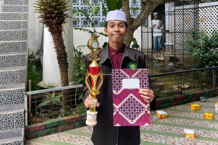 Mahasiswa UIN Malang Raih Juara 3 Nasional Lomba Puitisasi Hadis